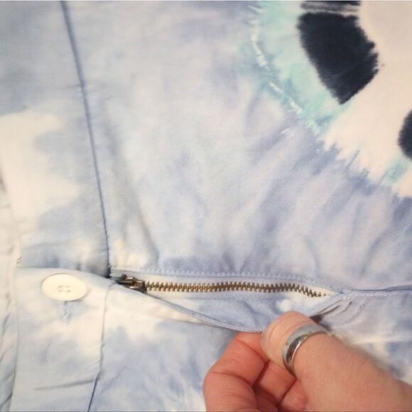 Crown & Ivy tie dye shorts - Picture 9 of 11